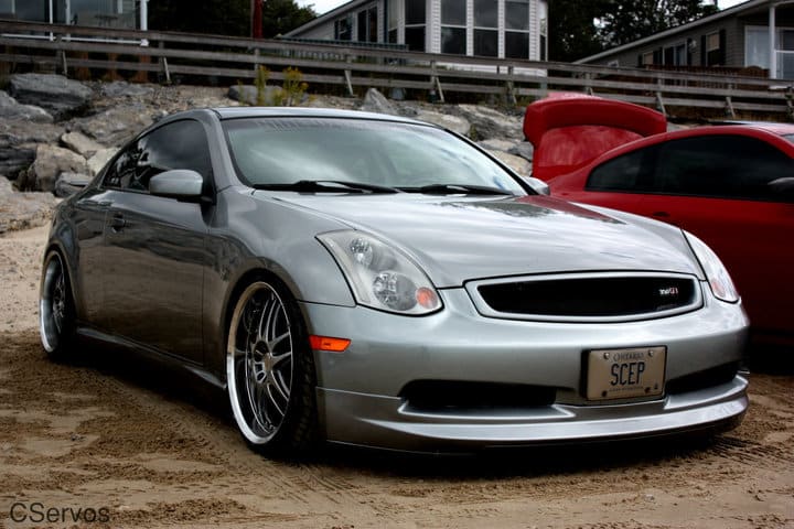 2003 Infiniti G35 with 20x9 Axis Matrix wheels