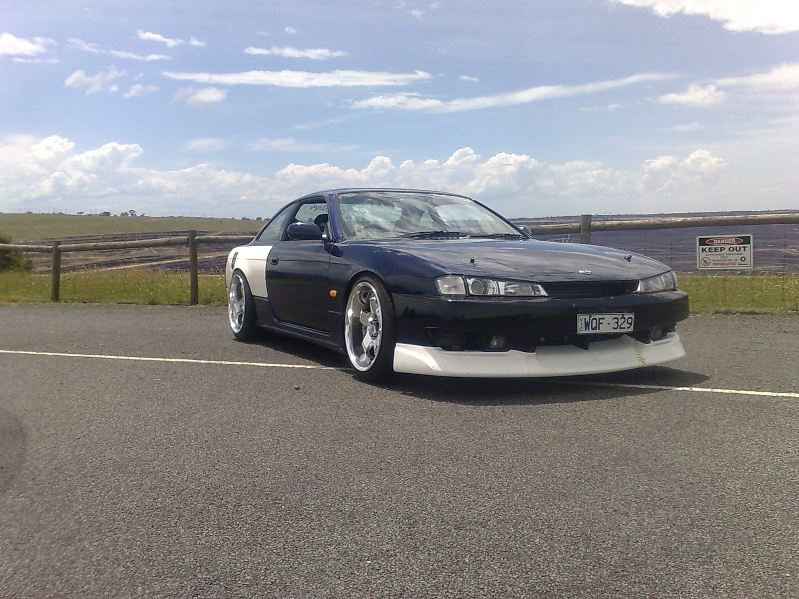 1998 Nissan S14 with 18x9.5 Garson Deep Racing Ryugi wheels