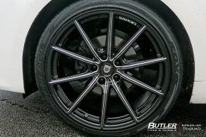 2015 Toyota Avalon with Lexani CSS-10 wheels