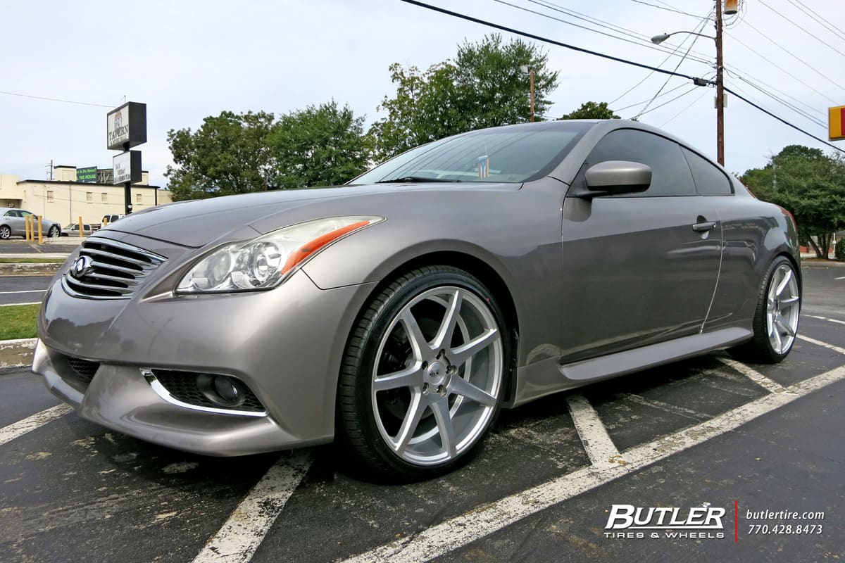 2013 Infiniti G37 with Savini BM10 wheels
