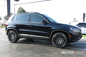 2011 Volkswagen Tiguan with Savini BM13 wheels