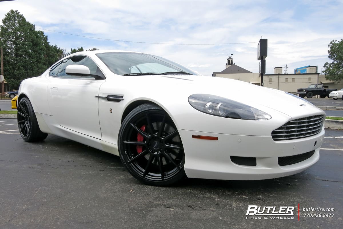 2015 Aston Martin DB9 with Niche Essen wheels