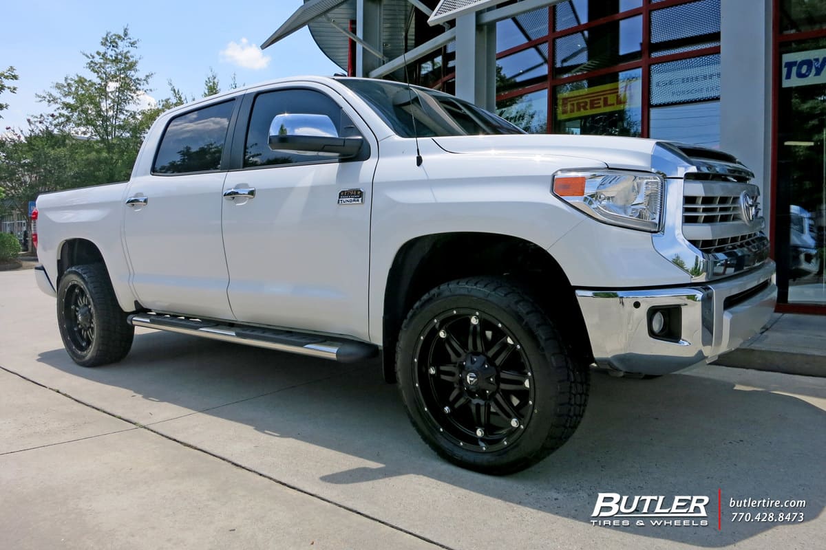 2015 Toyota Tundra with Fuel Hostage wheels