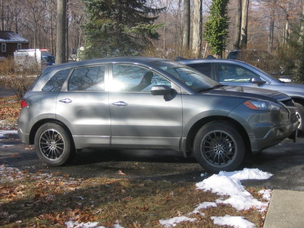 2007 Acura RDX with Enkei GF1 wheels