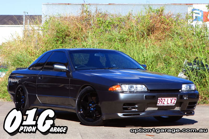 1994 Nissan R31-R34 Skyline 2dr with 18x8.5 Rota Grid wheels