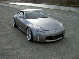 2006 Nissan 350Z with 19x9.5 Work Euroline DH wheels