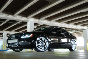 2010 Audi A5 with 20x9 Hartmann HRS4 wheels