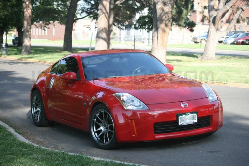 2005 Nissan 350Z with 18x9.5 Rota Torque wheels