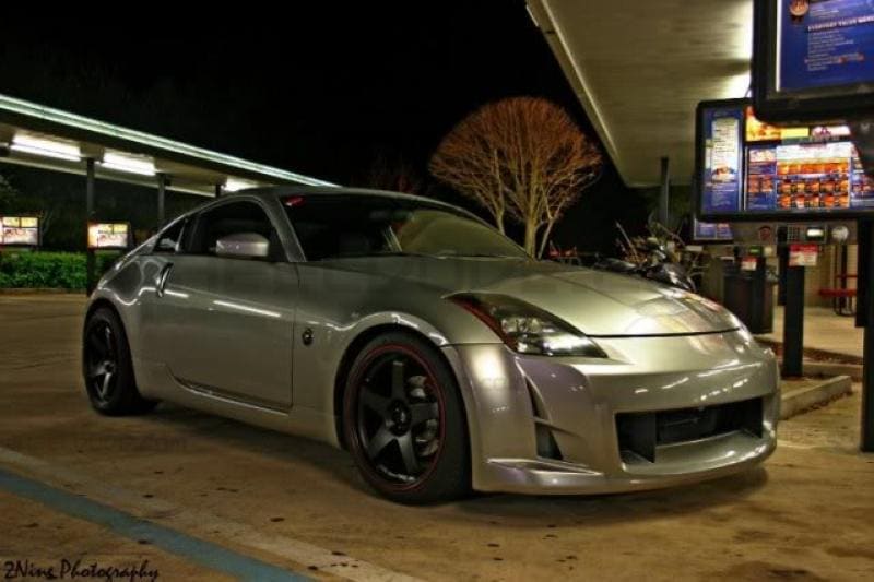 2005 Nissan 350Z with 19x9 Rota P45 wheels