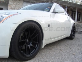 2005 Nissan 350Z with 18x9.5 Rota Torque wheels