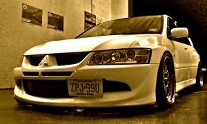 2004 Mitsubishi Lancer Evolution with 18x9.5 Linea Corse LeMan wheels