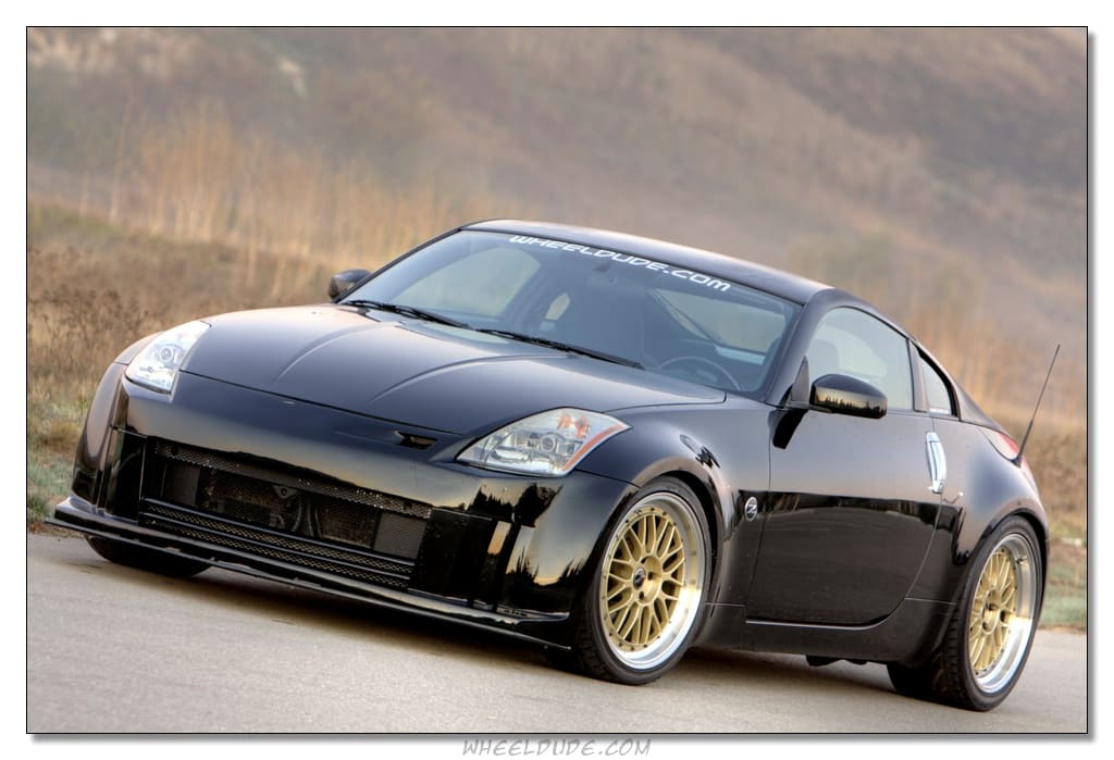 2003 Nissan 350Z with Linea Corse LeMan wheels