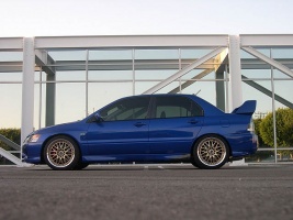 2004 Mitsubishi Lancer Evolution with 18x9 Volk GT-U wheels