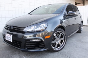 2013 Volkswagen Golf R with 18x8.5 Rota Grid 2 wheels