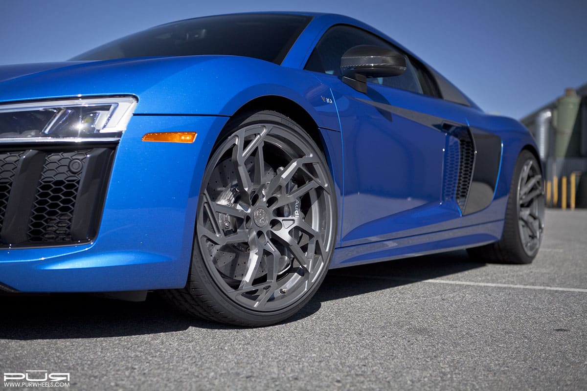 2017 Audi R8 with 20x9 PUR RS05 wheels