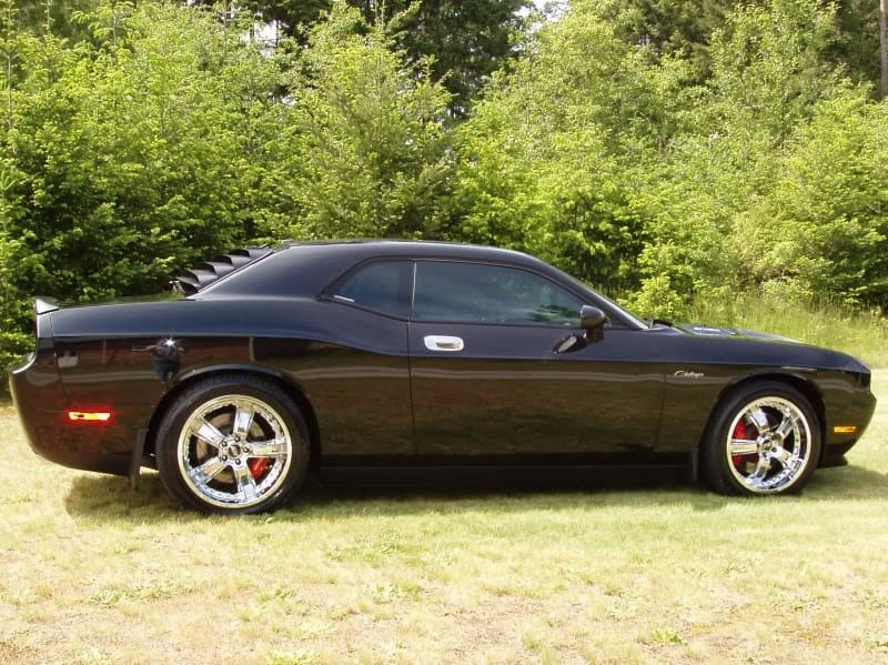 2008 Dodge Challenger with 20x9 Sport Muscle Clutch 5 wheels