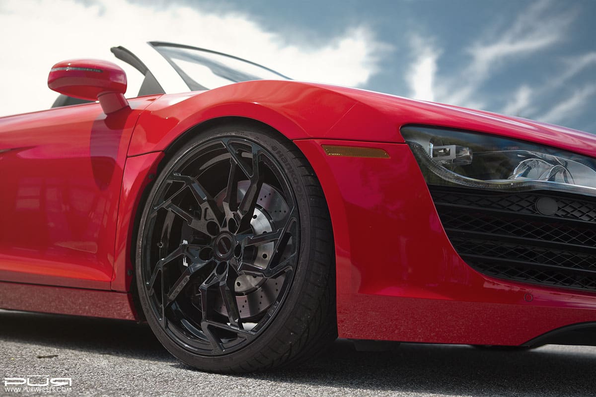 2015 Audi R8 with 20x8.5 PUR RS05 wheels