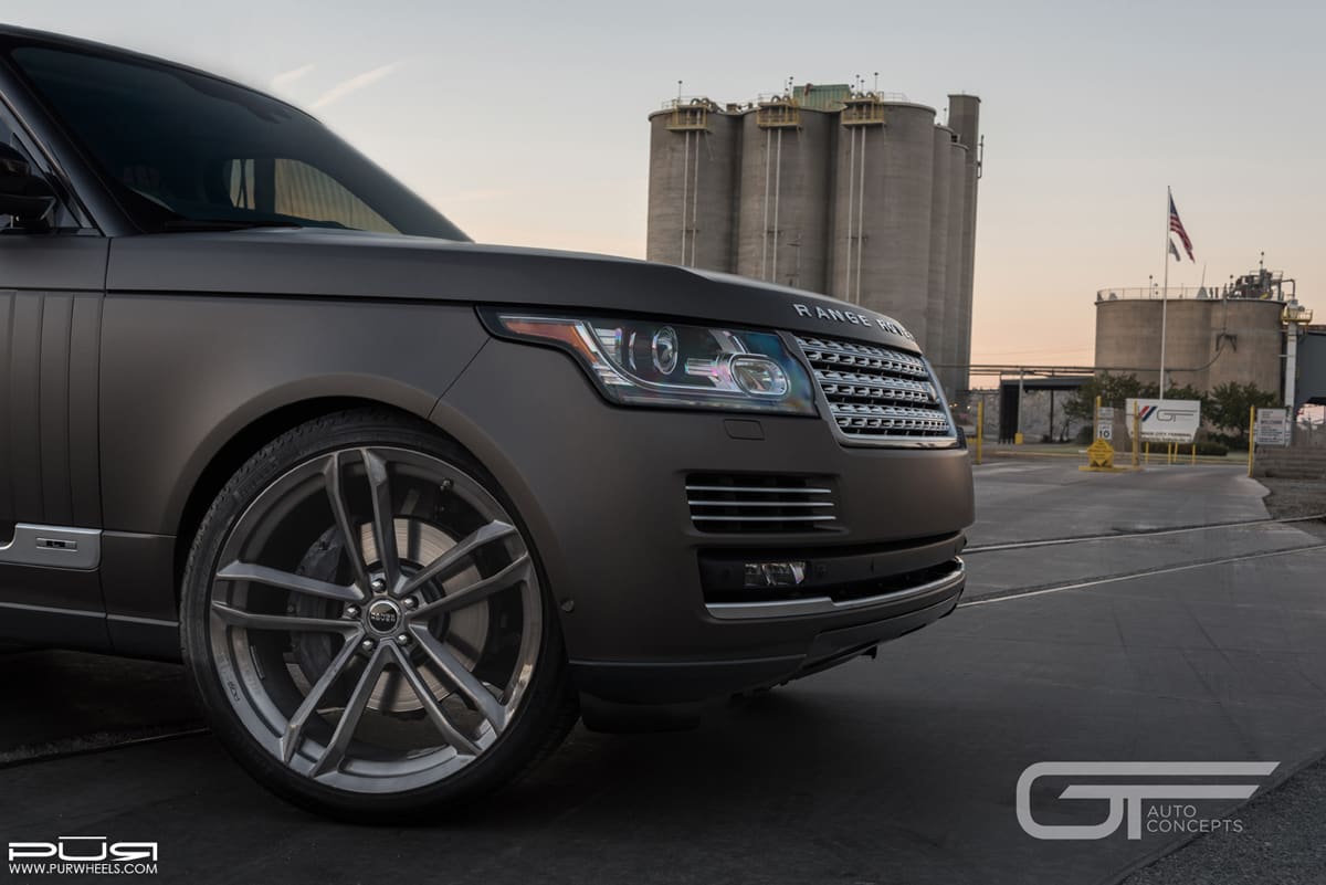 2016 Land Rover Range Rover with 24x10 PUR RS07 wheels