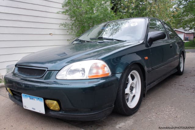 1998 Honda Civic with 15x6.5 Rota Slipstream wheels
