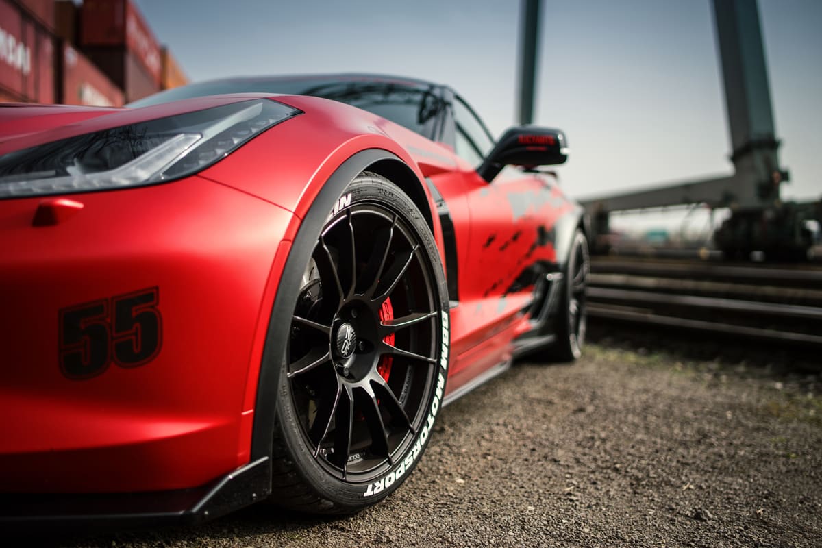 2016 Chevrolet Corvette with OZ Racing Superleggera wheels