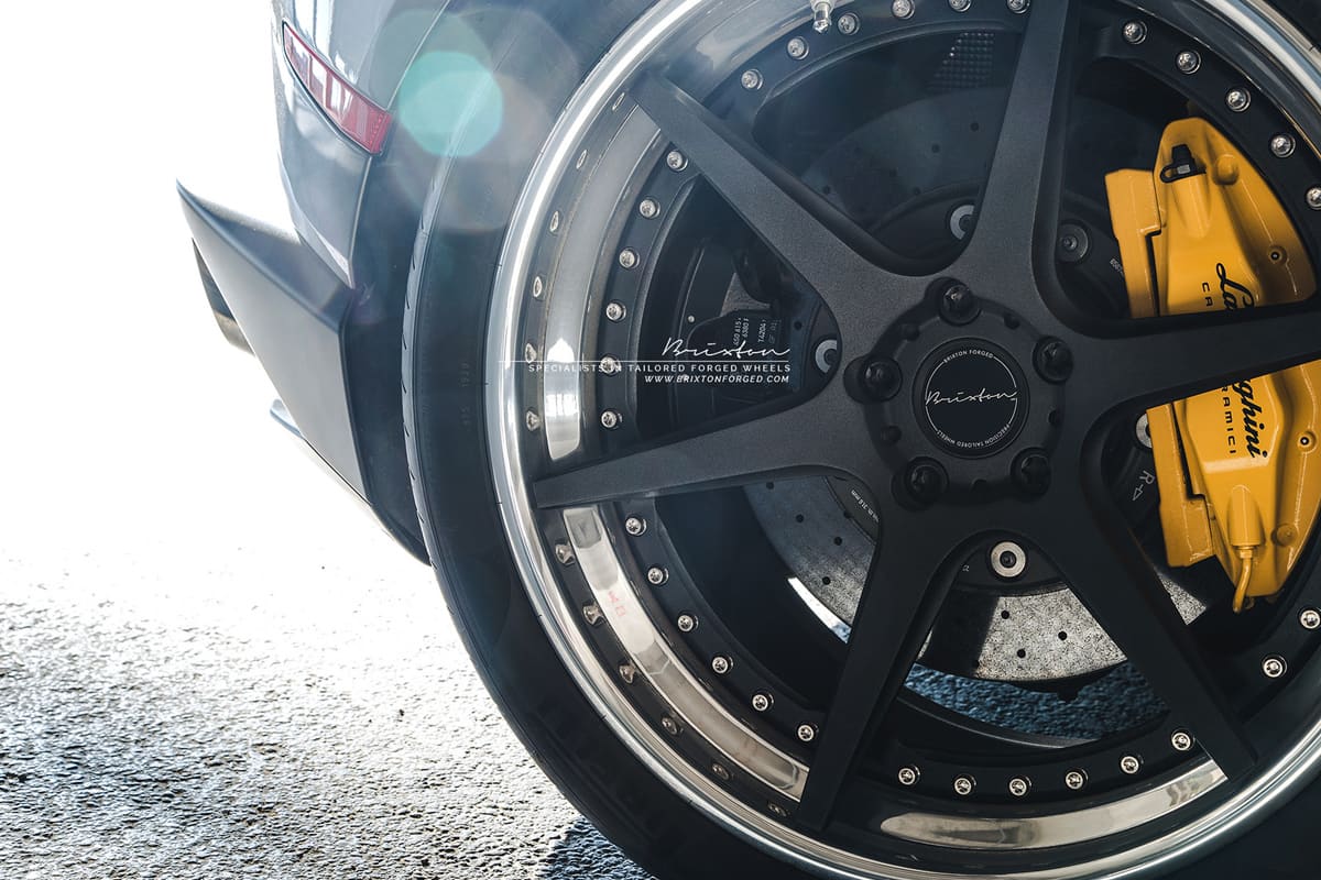 2016 Lamborghini Huracan with 20x8.5 Brixton S60 Targa wheels