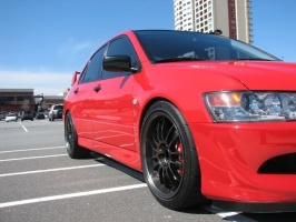 2005 Mitsubishi Lancer Evolution with 18x9 Konig Runaway wheels