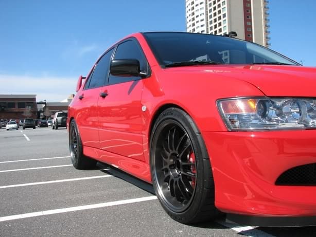 2005 Mitsubishi Lancer Evolution with 18x9 Konig Runaway wheels