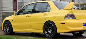 2006 Mitsubishi Lancer Evolution with 18x9 Rota G-Force wheels