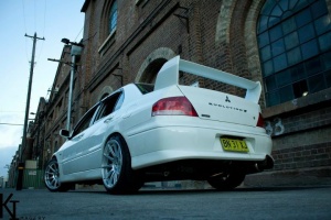 2005 Mitsubishi Lancer Evolution with 18x9.75 XXR 527 wheels