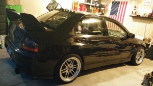 2006 Mitsubishi Lancer Evolution with 18x10 Enkei RPF1 wheels