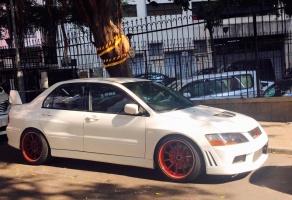 2006 Mitsubishi Lancer Evolution with 18x9.5 Volk Racing CE28RT wheels