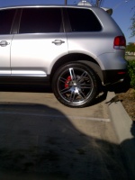 2010 Volkswagen Touareg with OEM Audi RS4 wheels