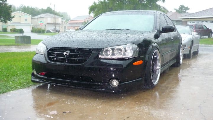 2000 Nissan Maxima with 18x10.5 XXR 526 wheels