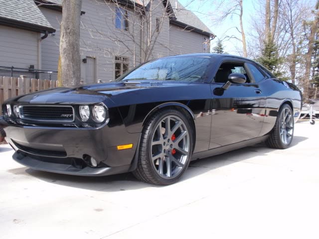 2009 Dodge Challenger with 22x9 Comp Viper wheels