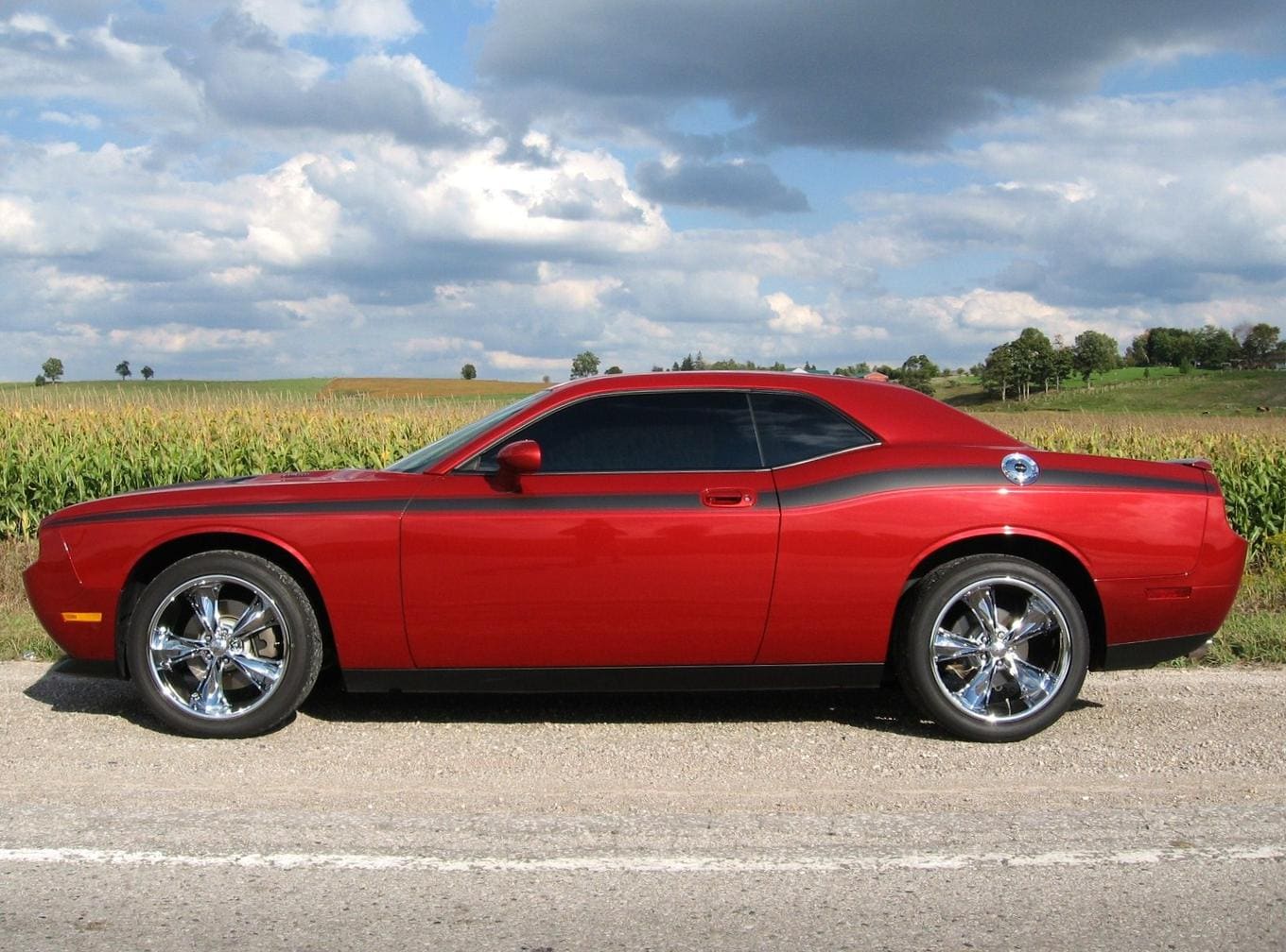 2009 Dodge Challenger with 20x8.5 Foose Legend wheels