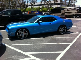 2009 Dodge Challenger with 22x8.5 Lorenzo W26 wheels