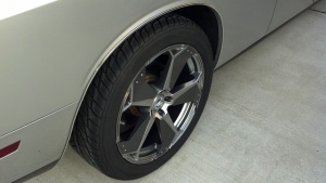 2009 Dodge Challenger with 20x8.5 Zinik z28 wheels