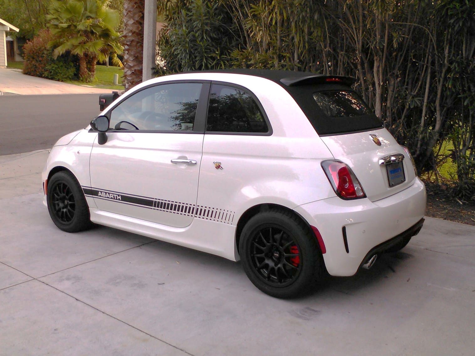 2013 FIAT 500 with 15x7 Team Dynamics wheels