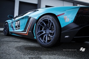 2016 Lamborghini Aventador with 20x9 PUR RS05 wheels