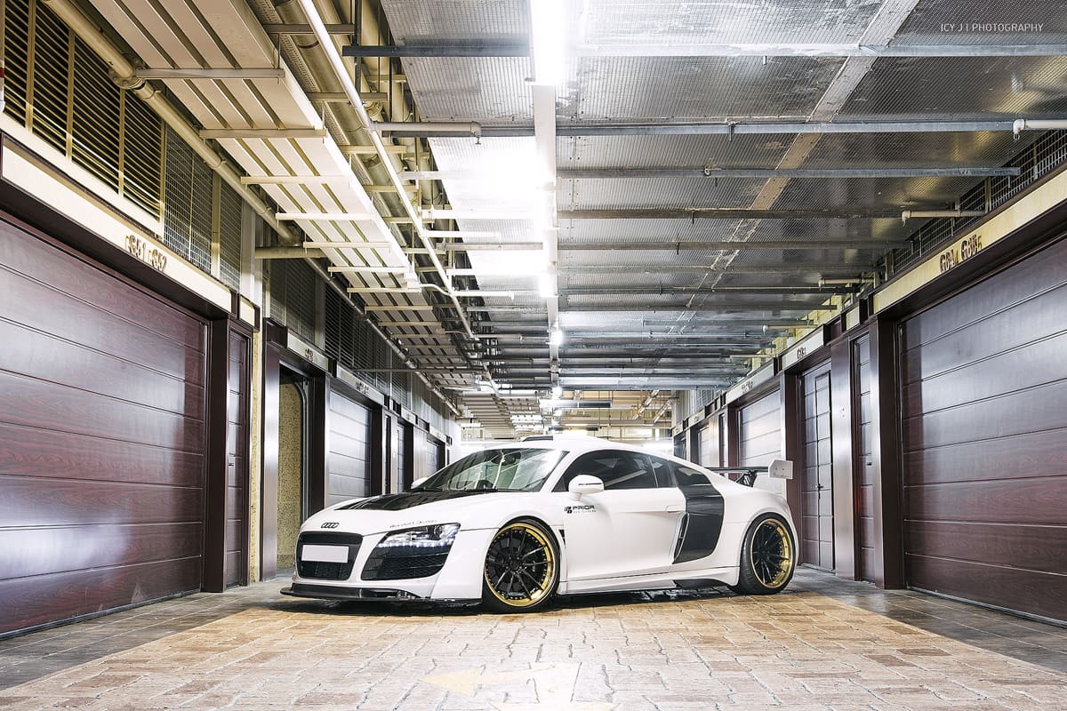 2015 Audi R8 with 20x10 Brixton M53 Targa wheels