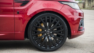 2015 Land Rover Range Rover Sport with 23x9.5 Kahn RS Alloy wheels