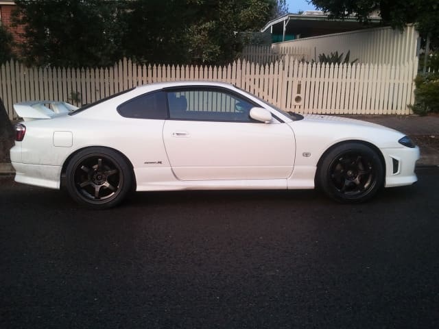 2000 Nissan S15 with 18x9.5 ROTA GR6-2R wheels