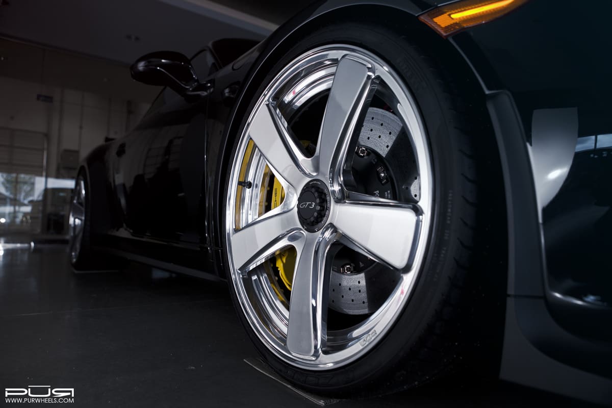 2015 Porsche 911 with 21x9 PUR RS13.M2 wheels