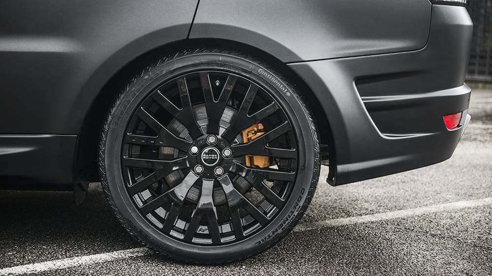 2015 Land Rover Range Rover Sport with 22x9.5 Kahn RS600 wheels