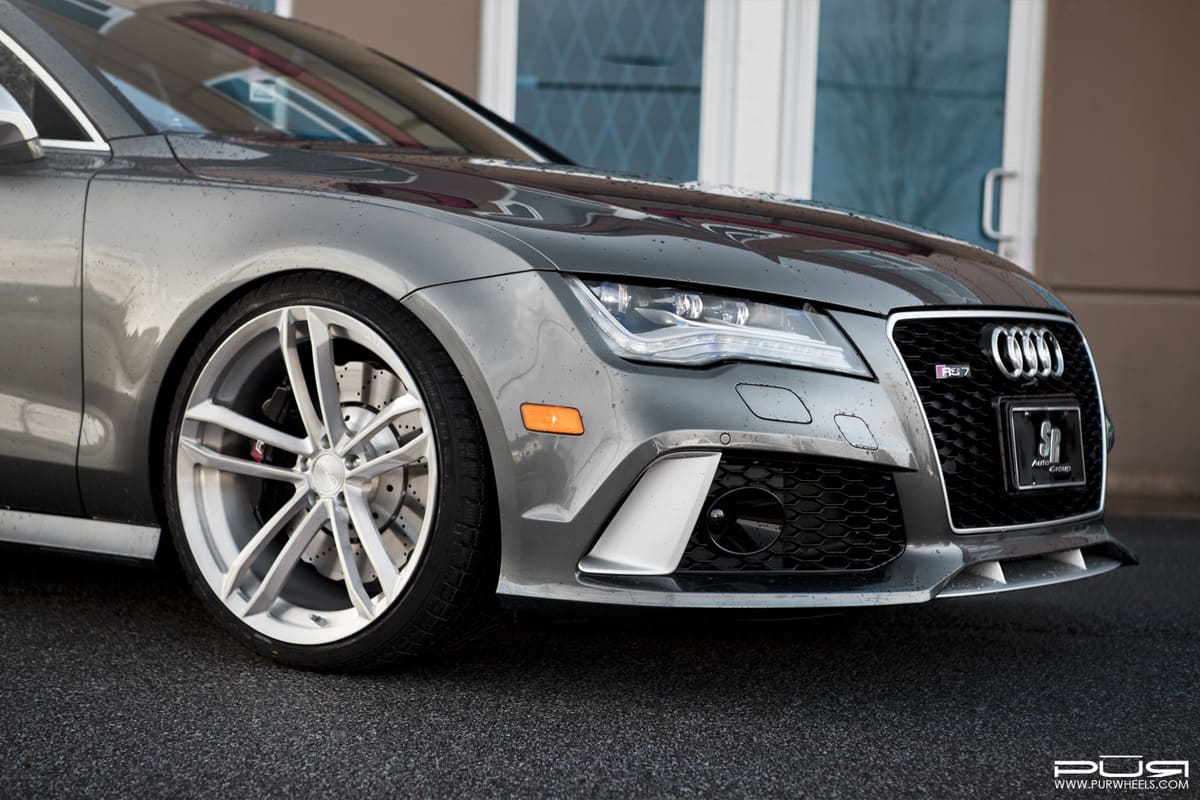 2015 Audi RS 7 with 21x10.5 PUR RS07 wheels