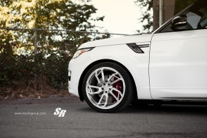 2015 Land Rover Range Rover with 22x10 PUR RS05 wheels