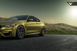 2016 BMW M4 with 20x10 Vorsteiner VSE-003 wheels