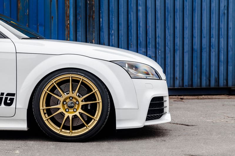 2013 Audi TT RS with 19x9 OZ Ultraleggera HTL wheels
