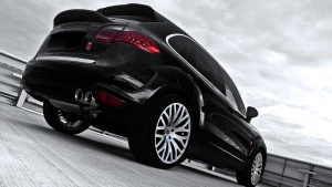 2014 Porsche Cayenne with 22x9.5 Kahn RS-XF wheels
