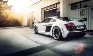2014 Audi R8 with 20x10 wheels